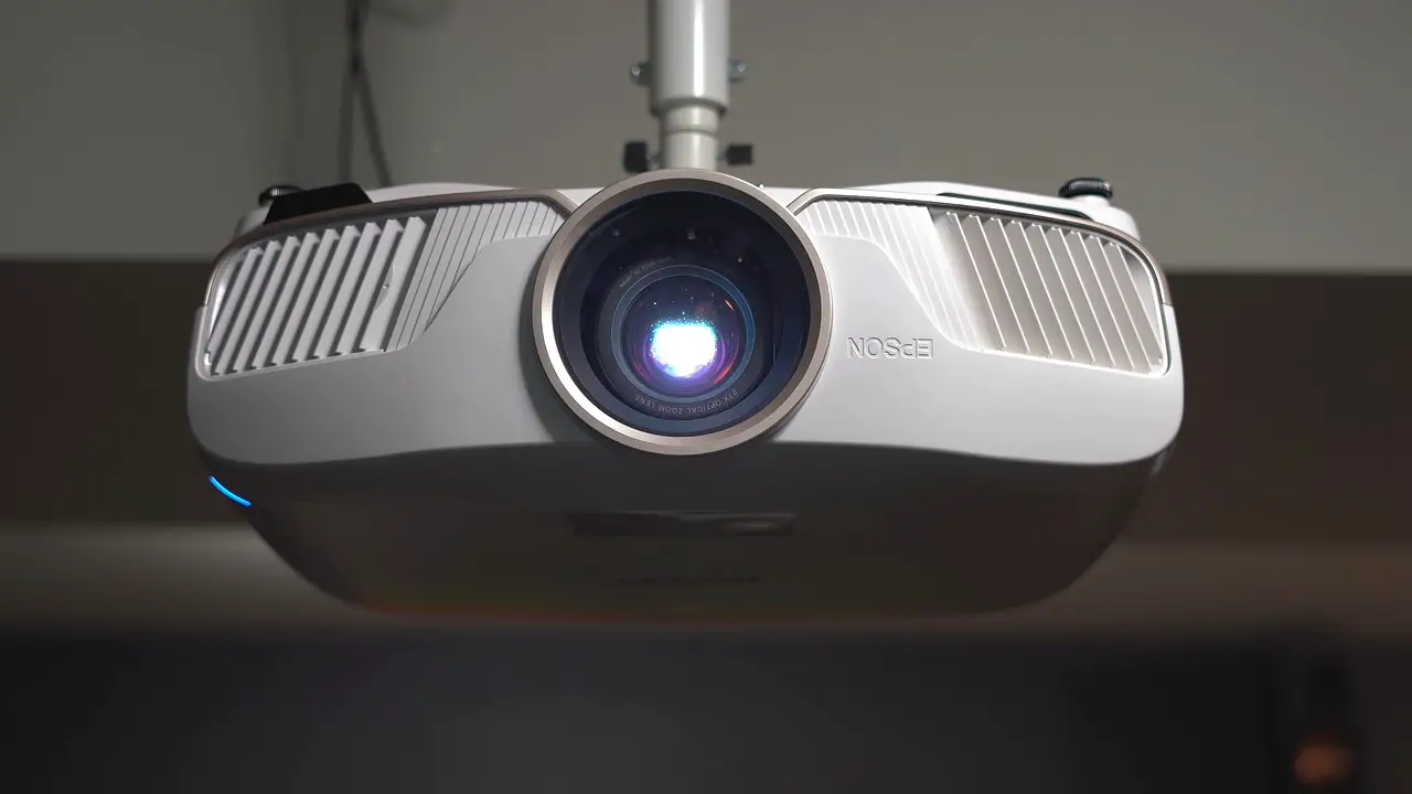 Dicas para calibrar sistemas de áudio para obter a melhor experiência de home theater